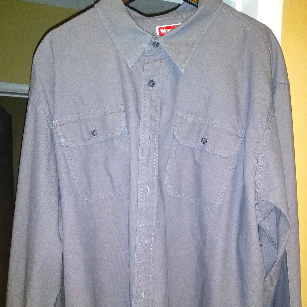 Grey wrangler 3x shirt